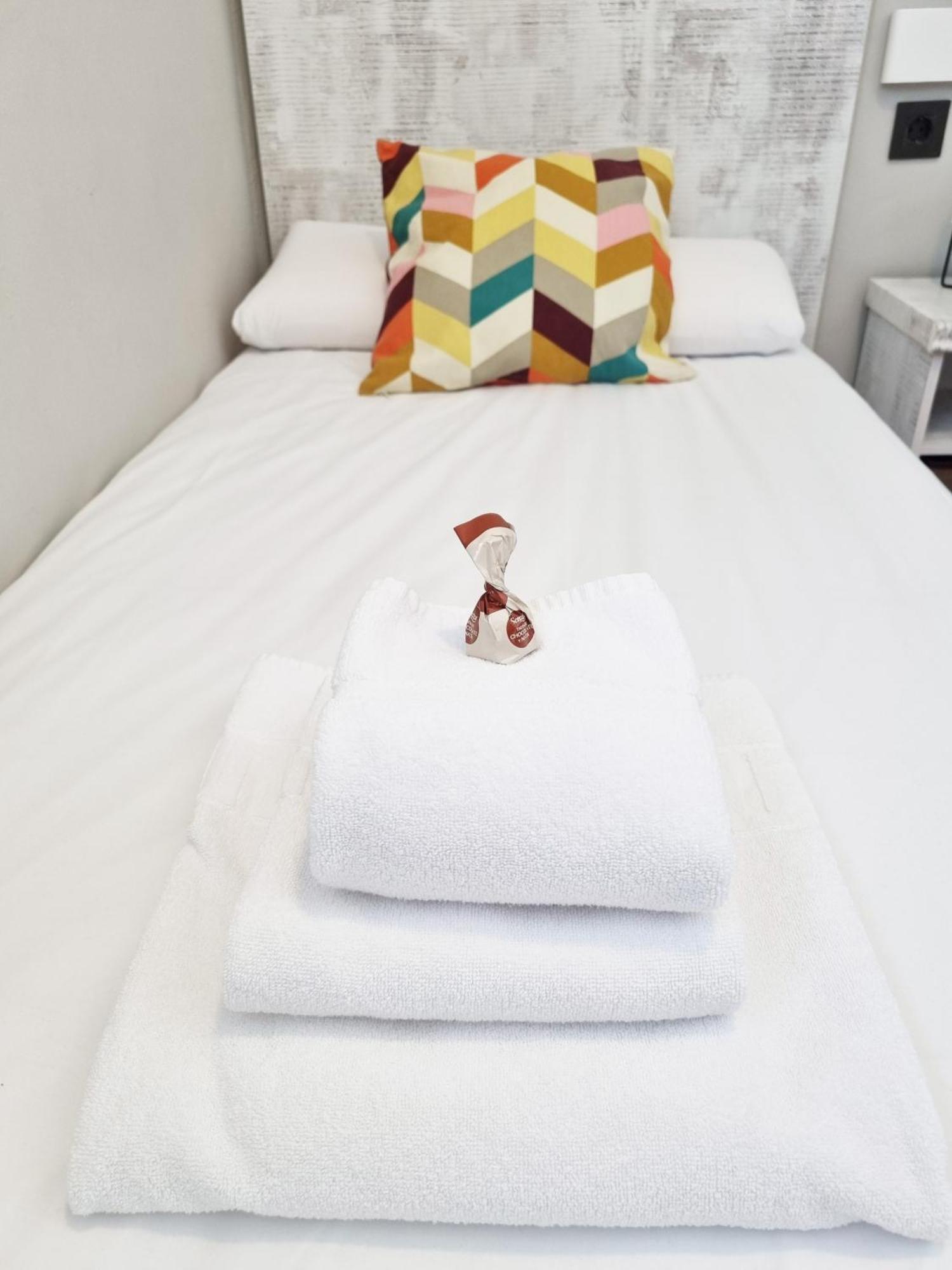 Dehesa Centro Apartment Soria Bagian luar foto